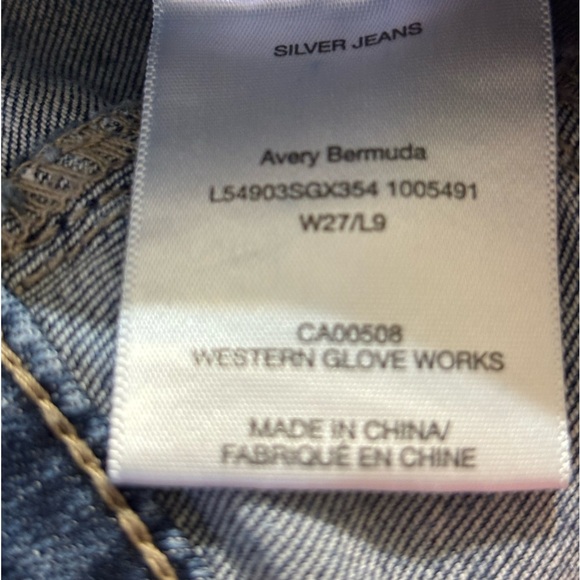 Silver Jean Company Avery Bermuda Wasit 29 Length 9” - Picture 2 of 10